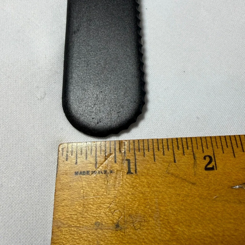 OXO Good Grips Serrated Spreader Knife Black NonSlip Handle Sandwich Butter Tool